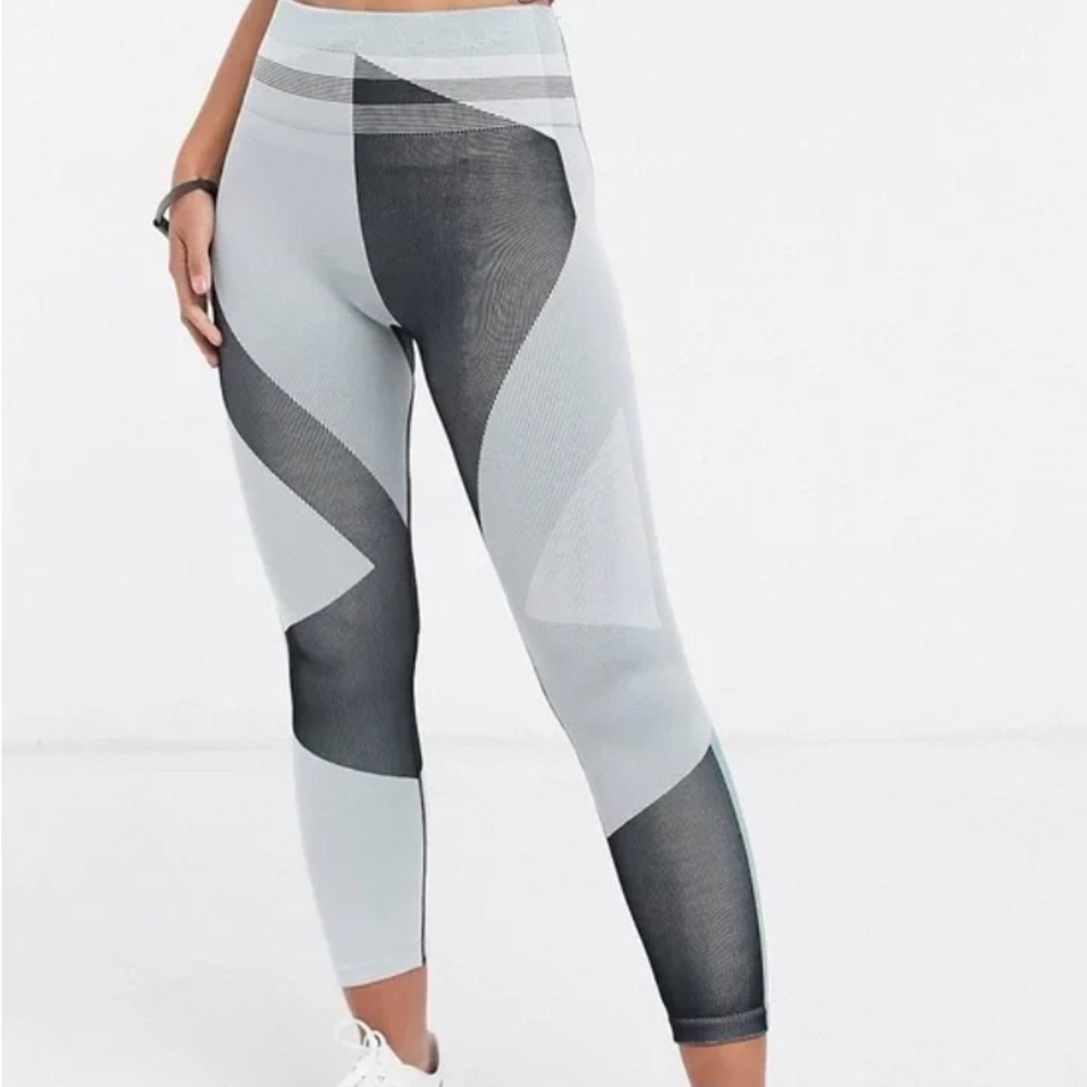 Nike Icon Clash Sculpt Green & Black Leggings, Women, Large (can fit medium)